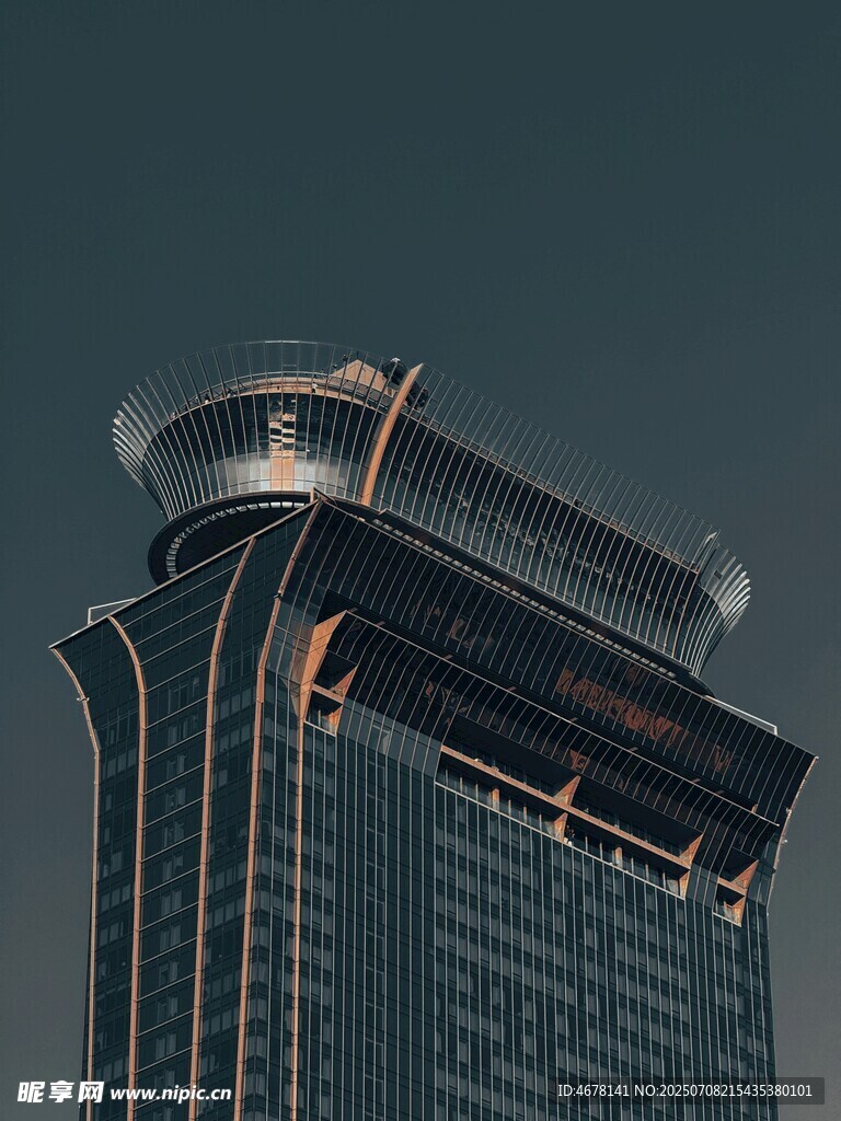 现代摩天大楼建筑外观