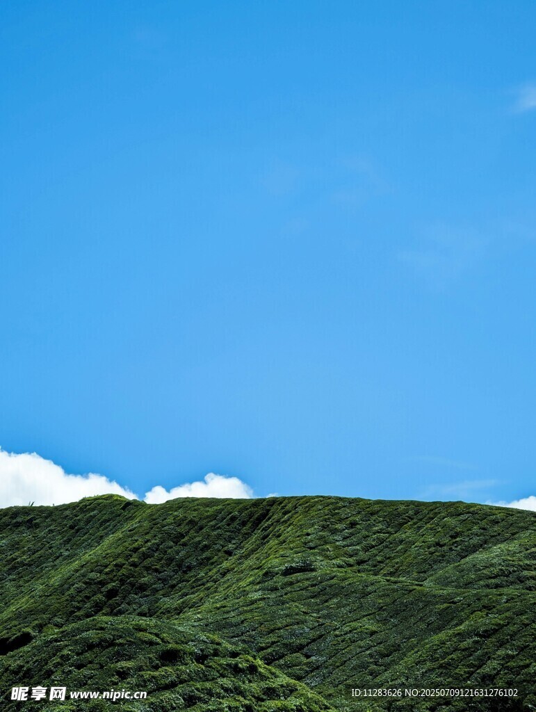 青山蓝天美景