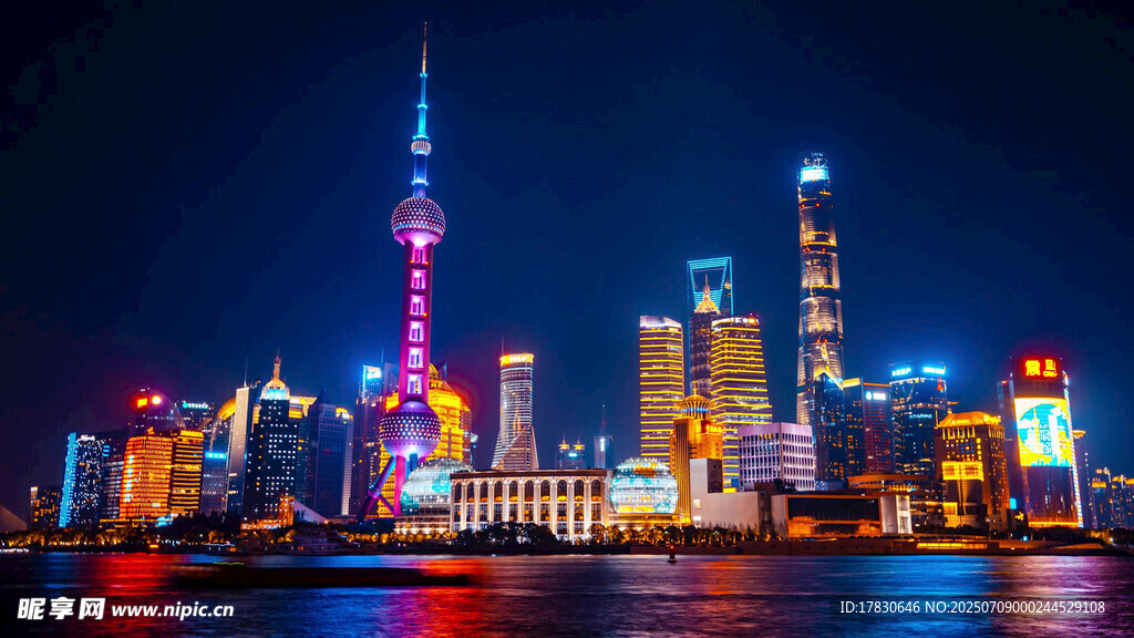 上海外滩璀璨夜景