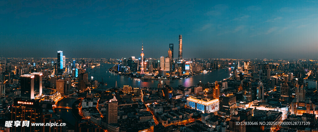 城市夜景璀璨灯火辉煌