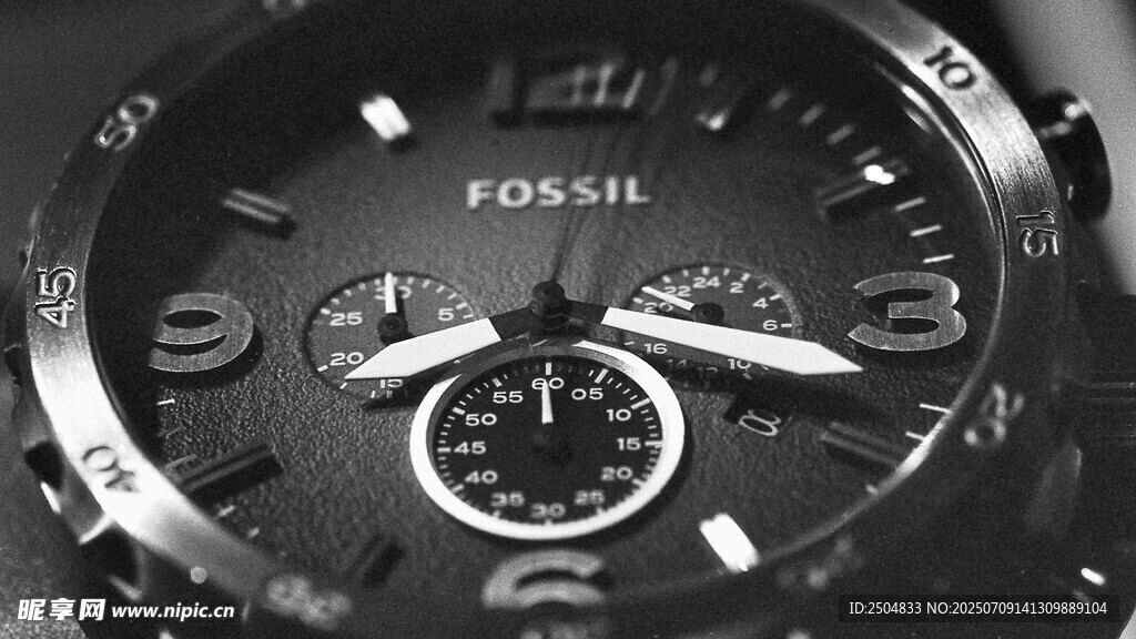 时尚精致FOSSIL品牌手表