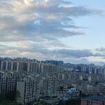 城市天际线与云端美景