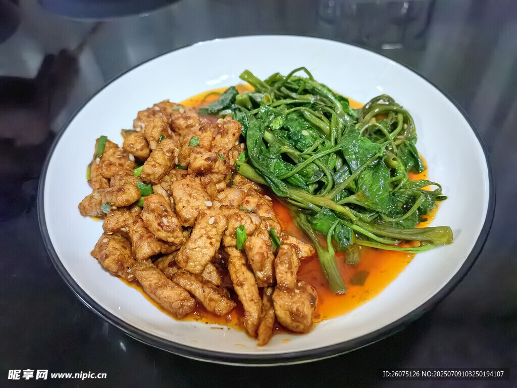 青椒炒肉片