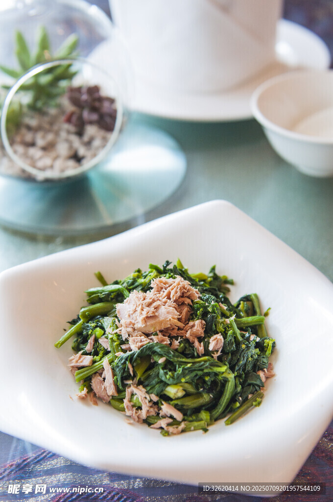 肉丝时蔬