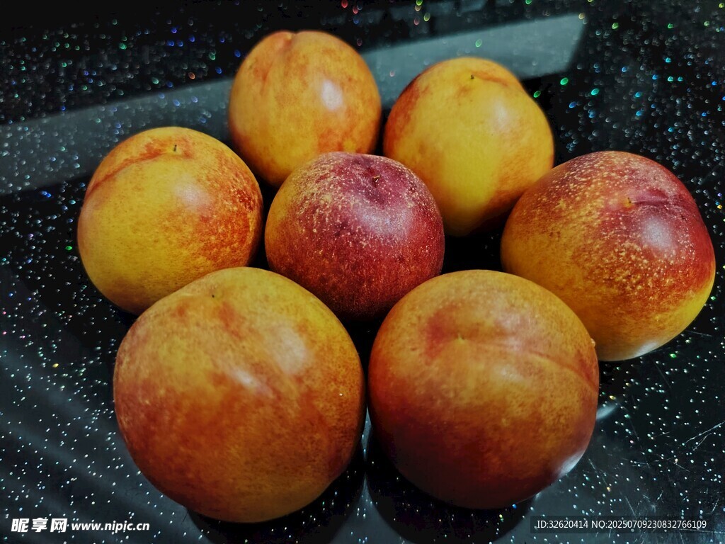 油桃 桃子