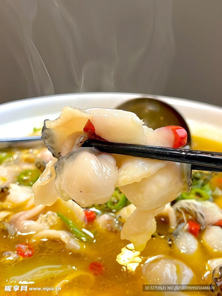 鲜香嫩滑的美味酸菜鱼