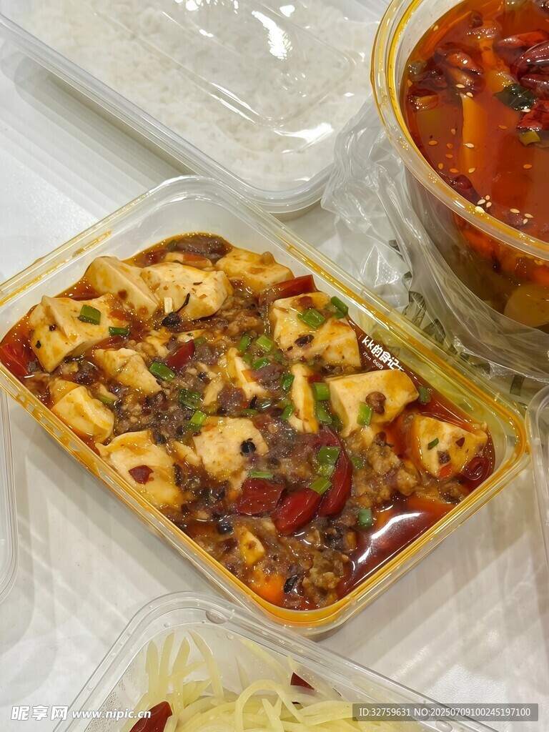 美味盒装豆腐料理