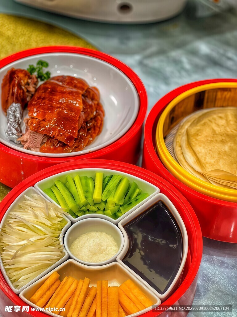 多彩火锅食材拼盘