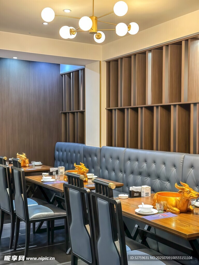 现代风格餐厅优雅用餐环境