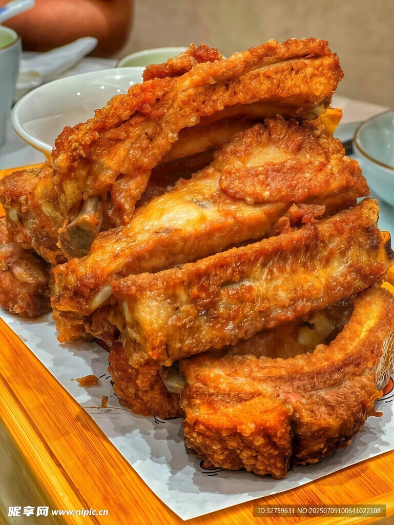 香酥炸排骨