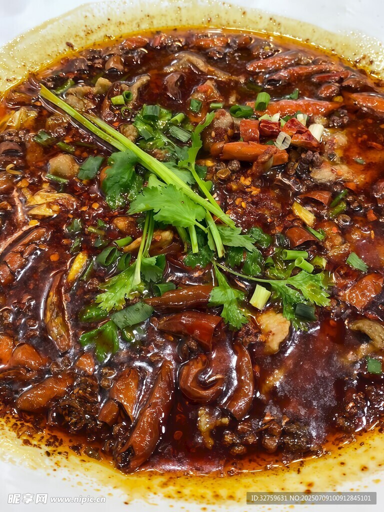 美味香辣水煮牛肉