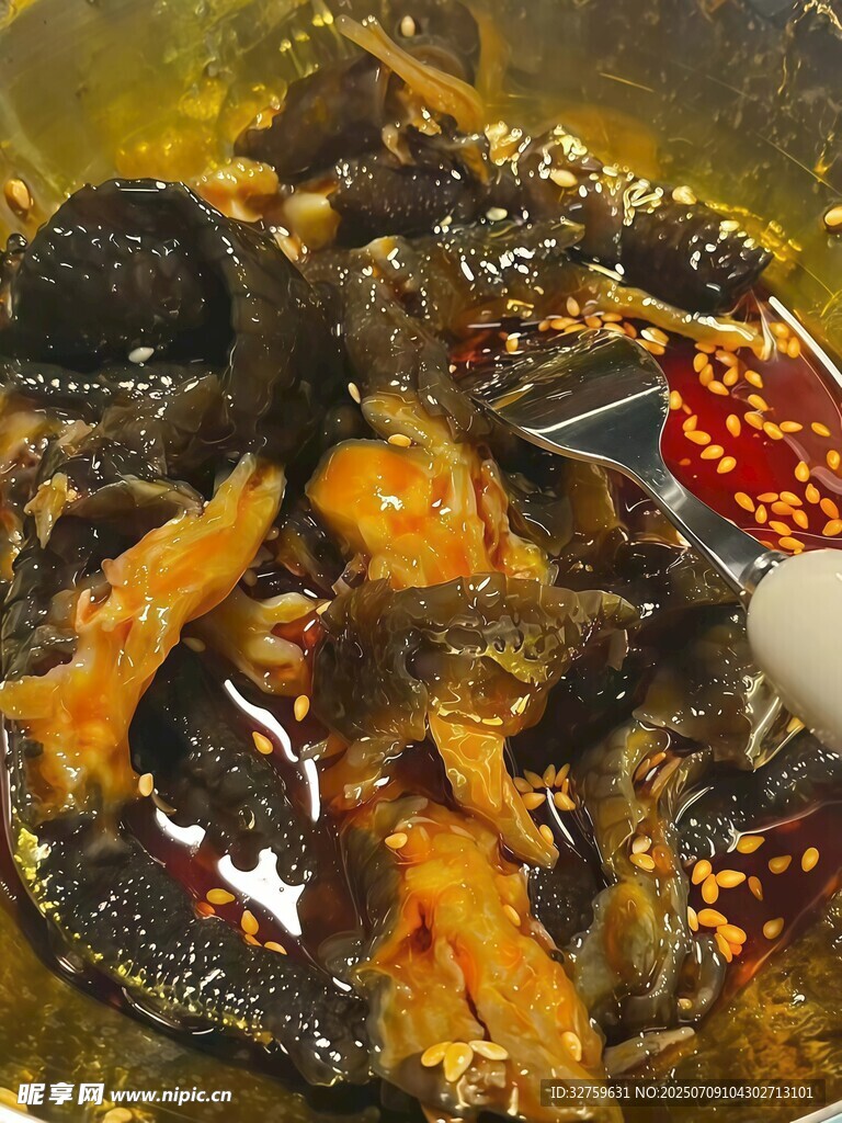 麻辣鲜香的美味鸡爪