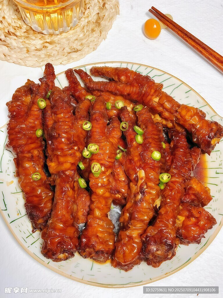 美味虎皮凤爪诱人色泽