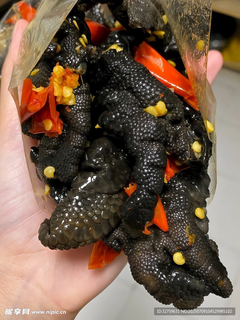 特色黑鸡爪