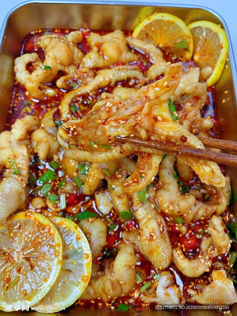 柠檬香辣鱿鱼美食特写