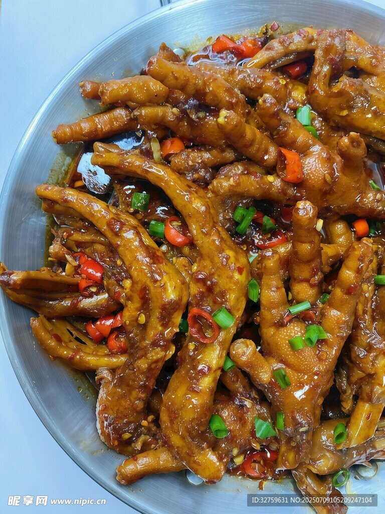 香辣美味凤爪