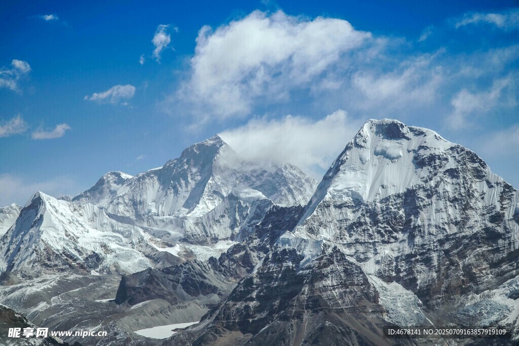 壮丽雪山美景
