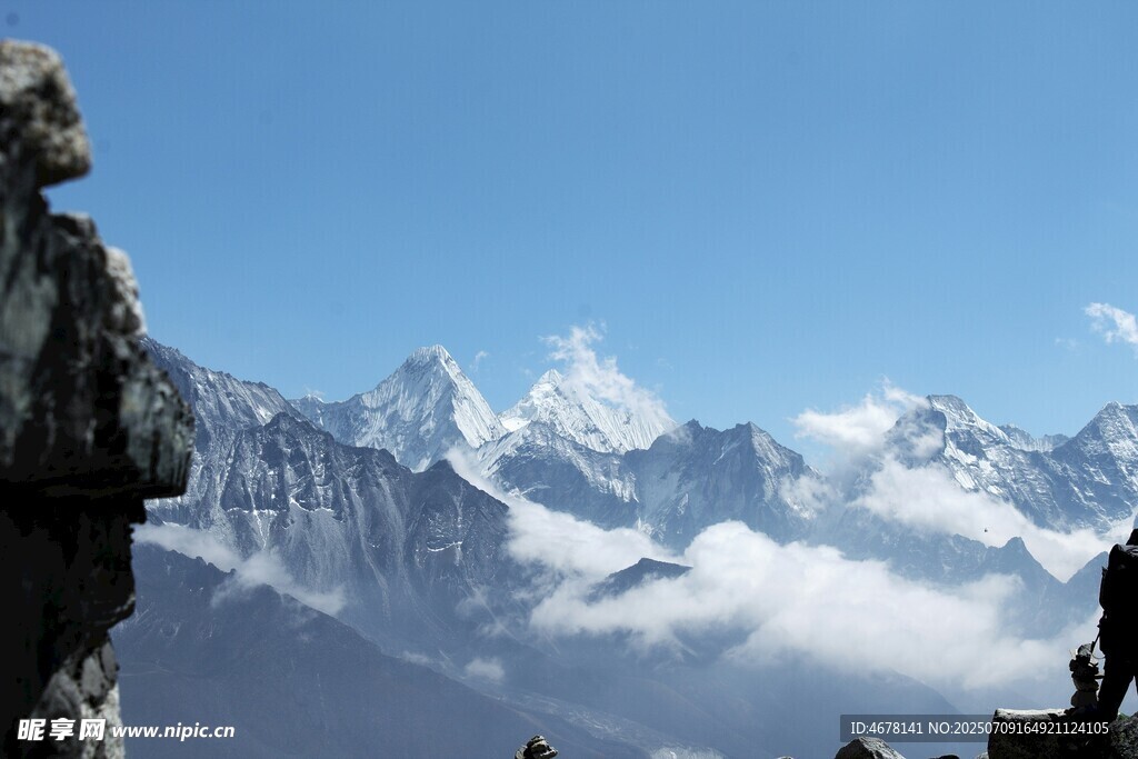 壮丽雪山景观