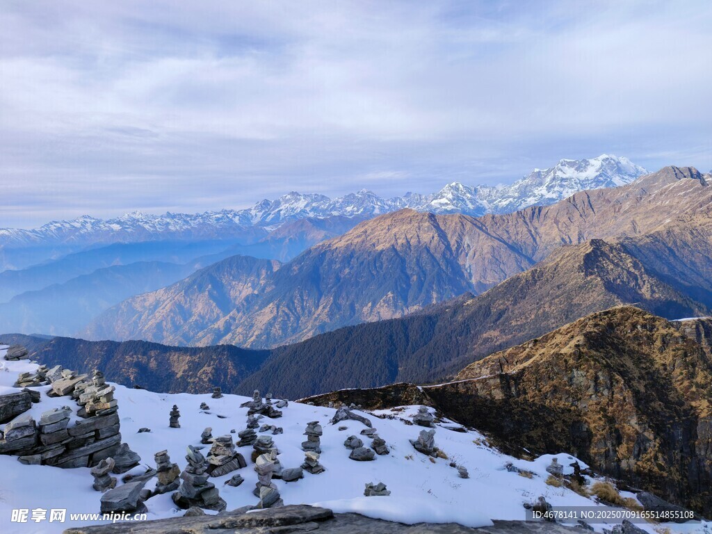 雪山壮丽风光