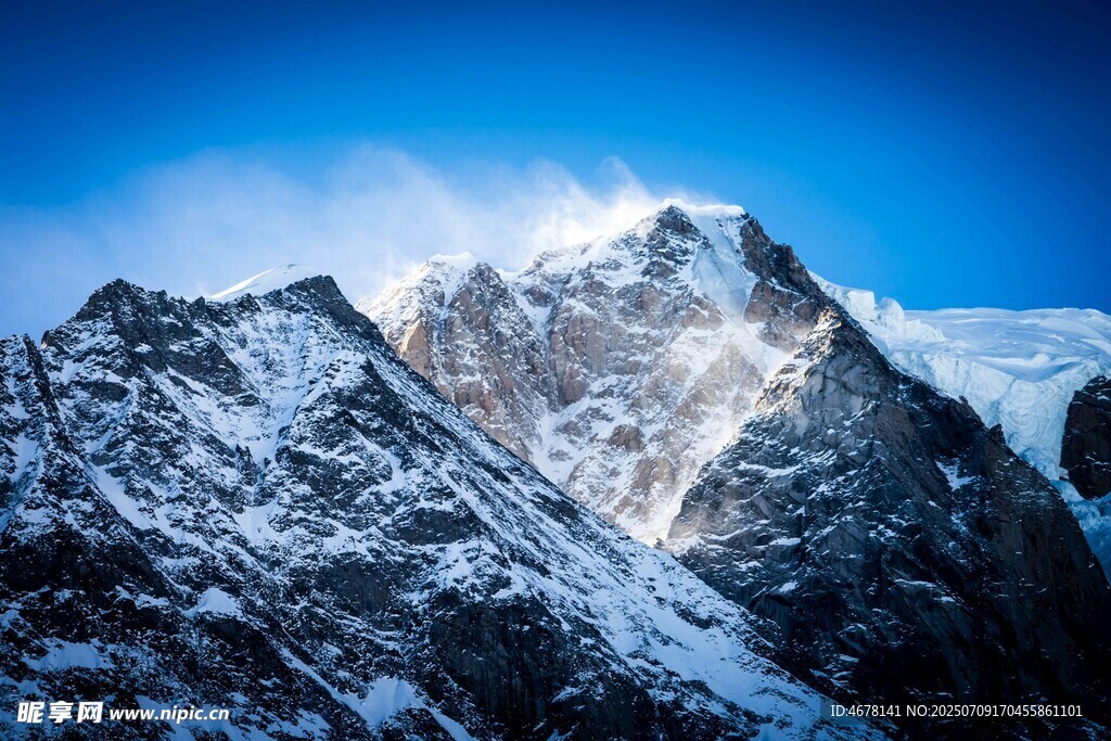 壮丽雪山美景