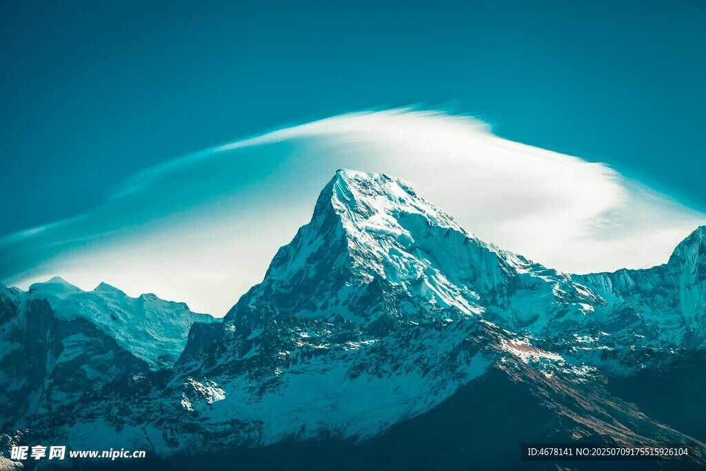 壮丽雪山美景