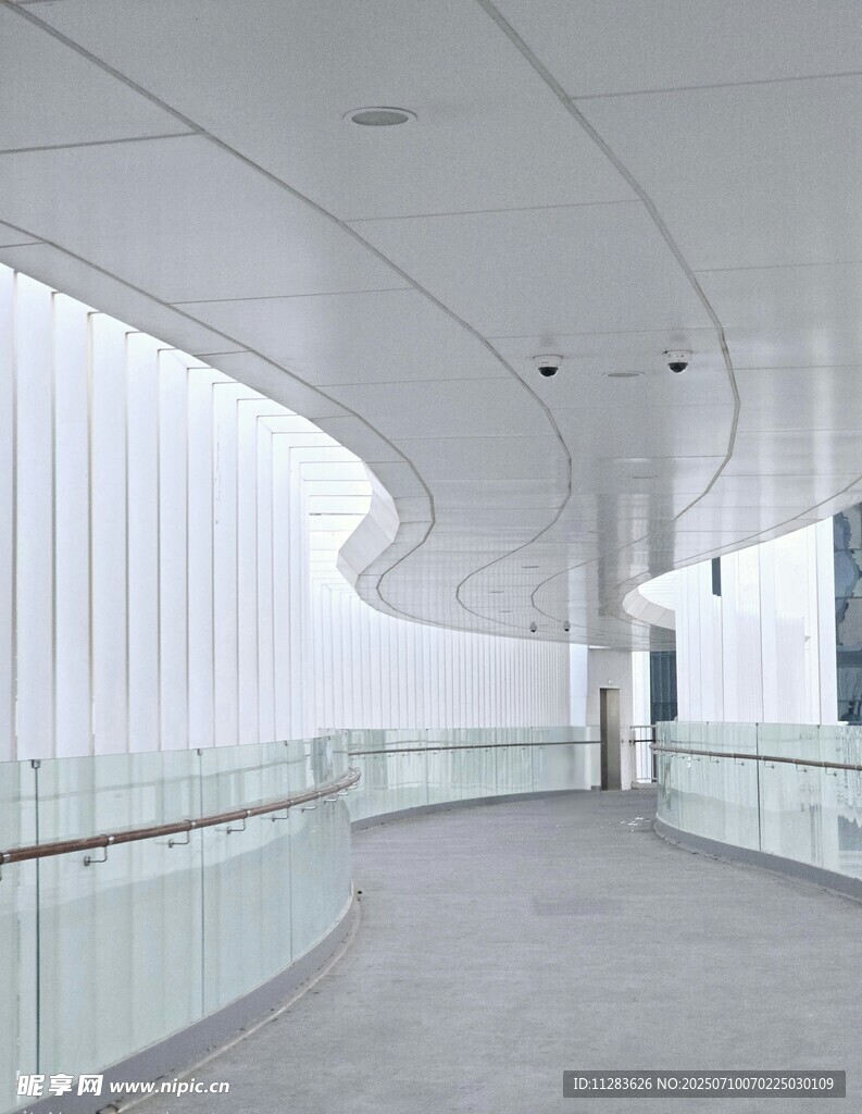 现代弧形走廊建筑空间