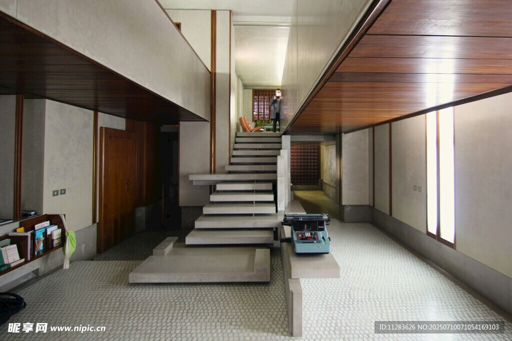 现代简约风室内楼梯空间