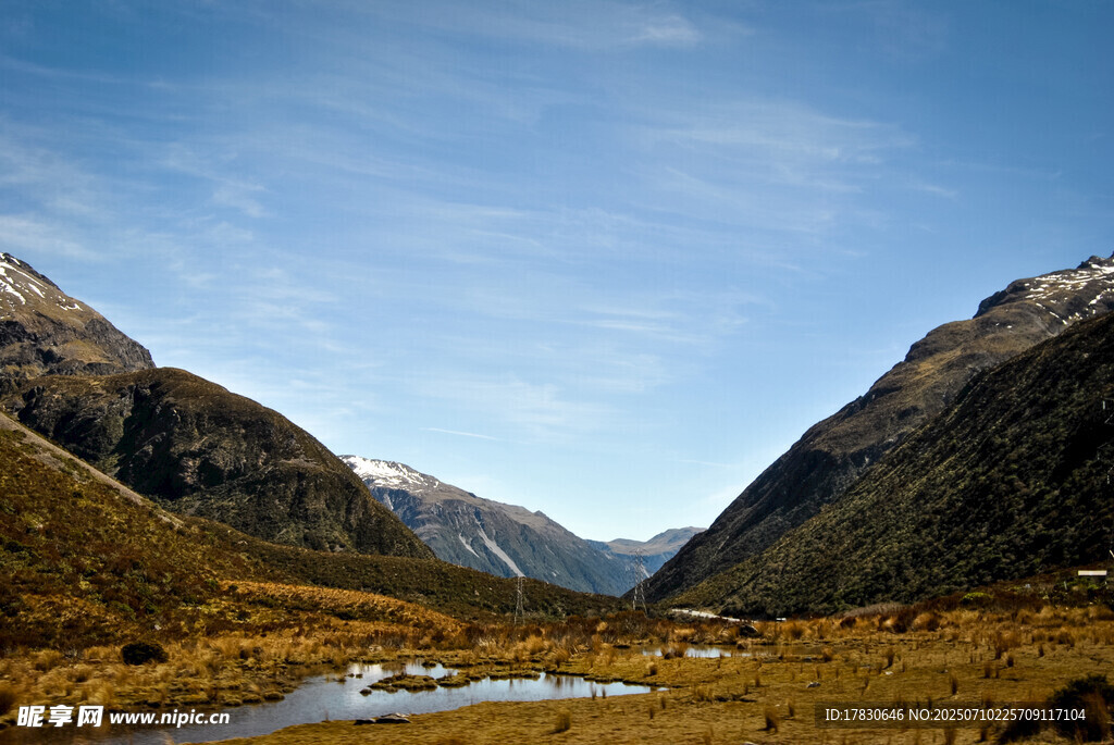 山间河谷美景