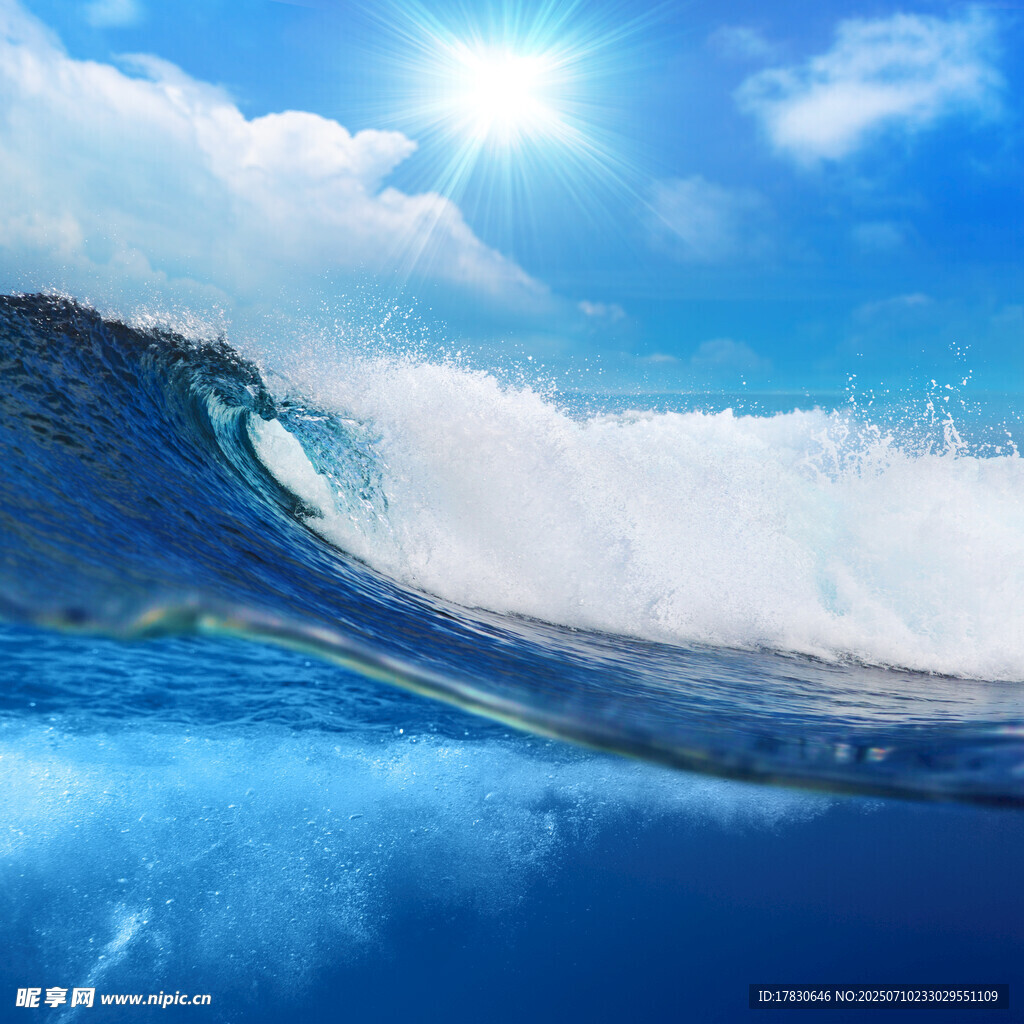 蓝色海浪与阳光海景图