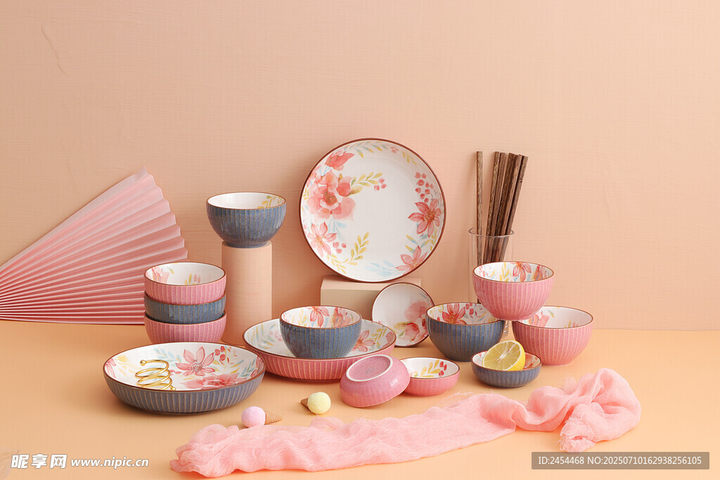 精致餐具 