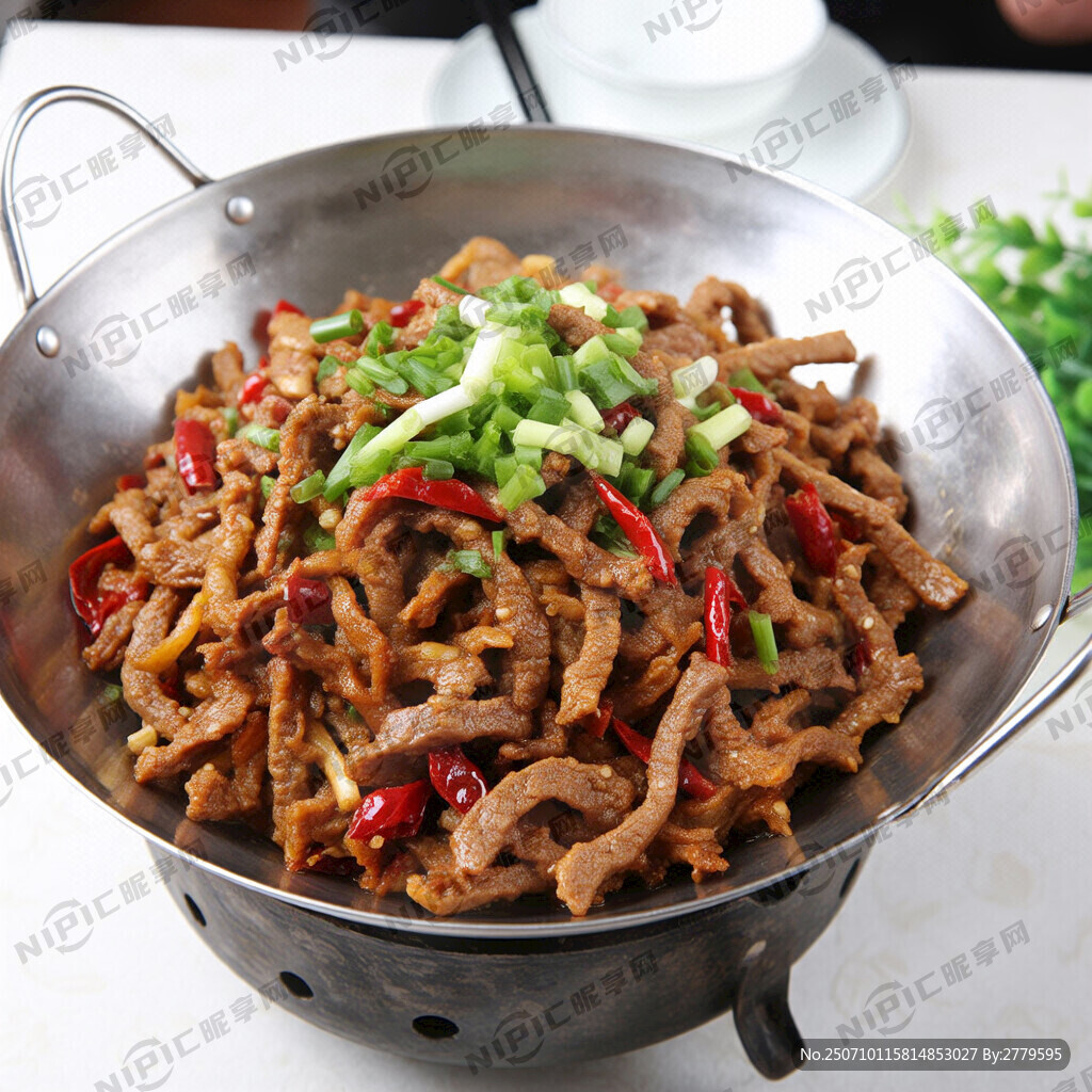 打鼓皮牛肉丝干锅