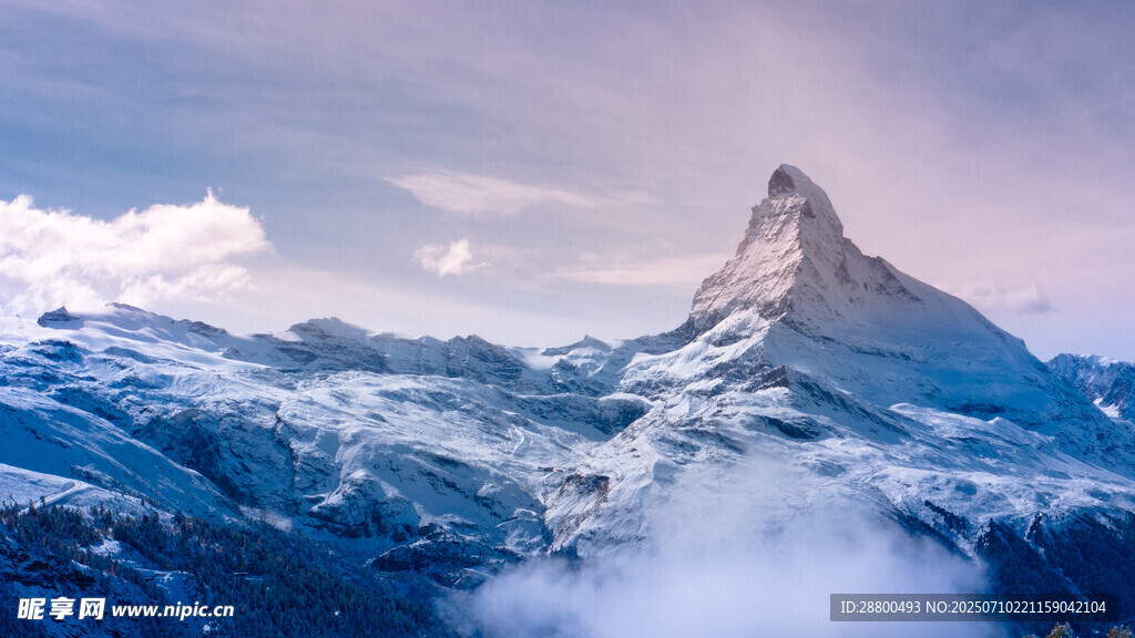 壮丽雪山马特洪峰景观