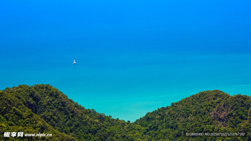 山海美景碧海蓝天映青山