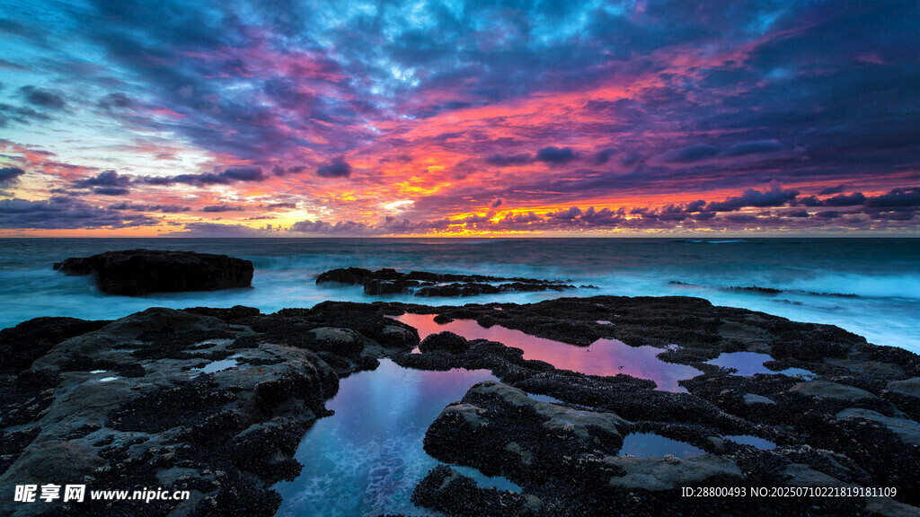 海边绚丽日落美景