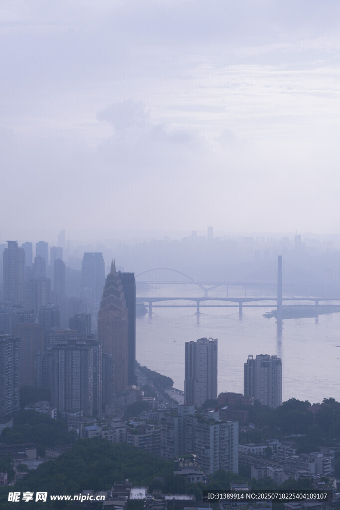 城市江景风光远眺