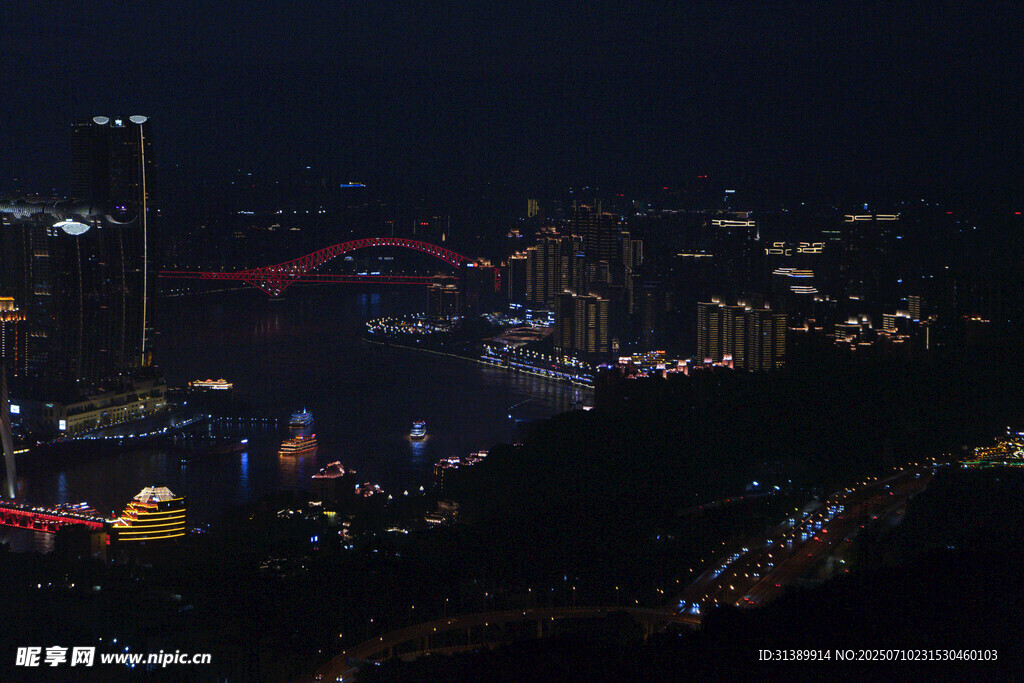 城市璀璨夜景俯瞰图