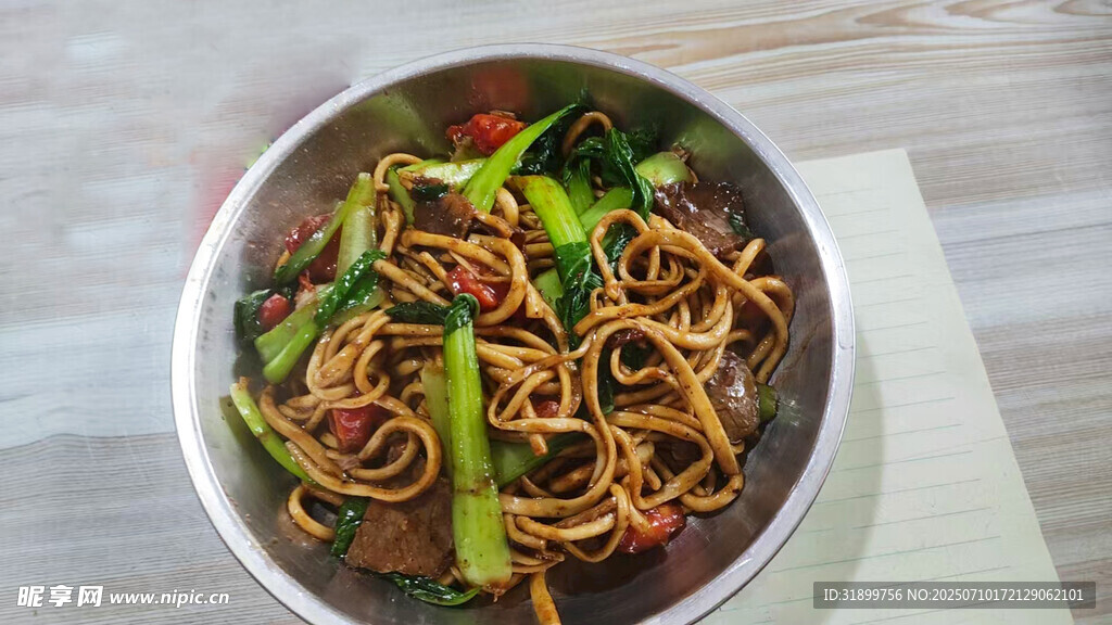 牛肉拌面