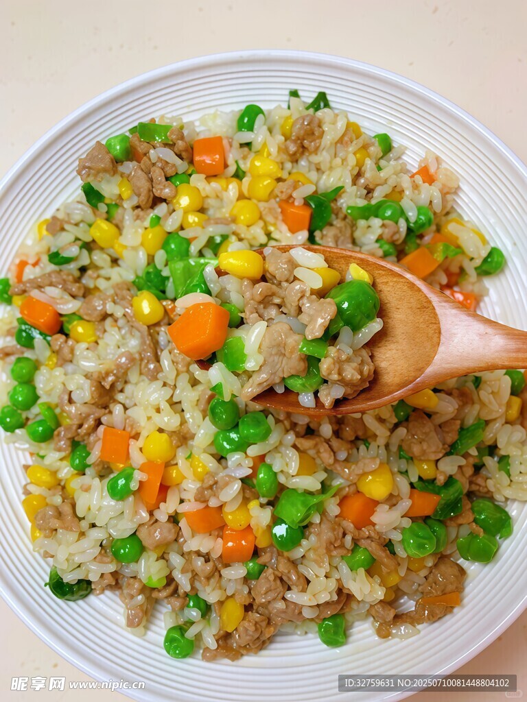 美味多彩蔬菜炒饭