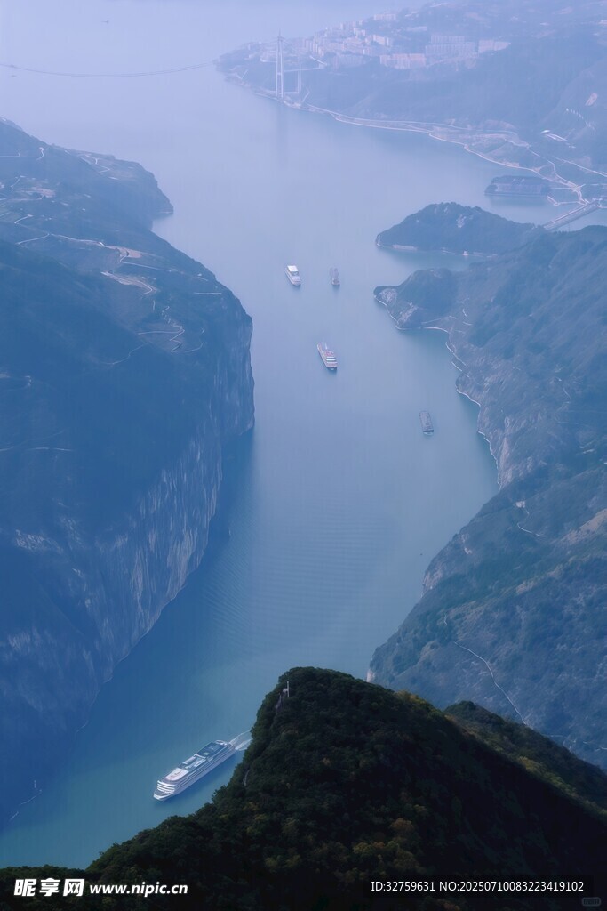 俯瞰壮丽江河景观