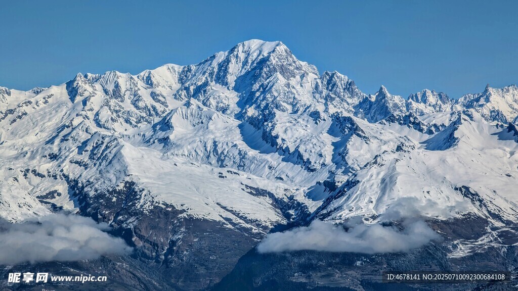 壮丽雪山美景