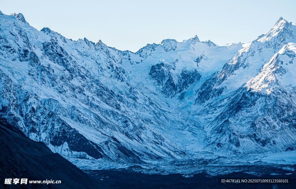 壮丽雪山美景