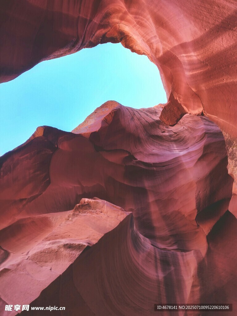羚羊峡谷独特岩石景观