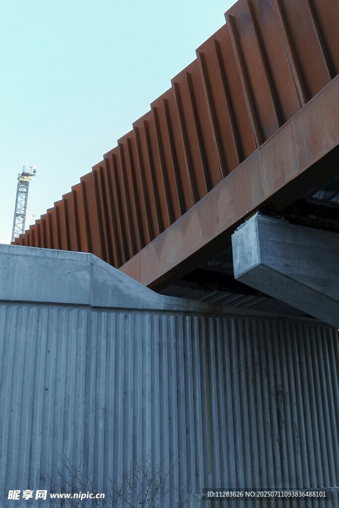 工业建筑屋顶局部景象