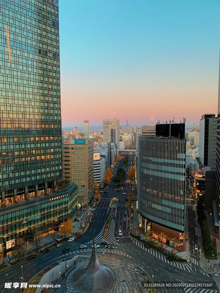 都市繁华街景高楼景观