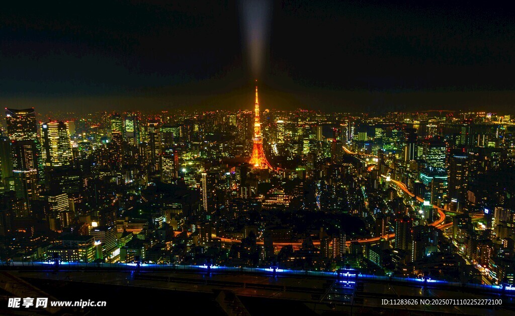 东京夜景中的璀璨地标