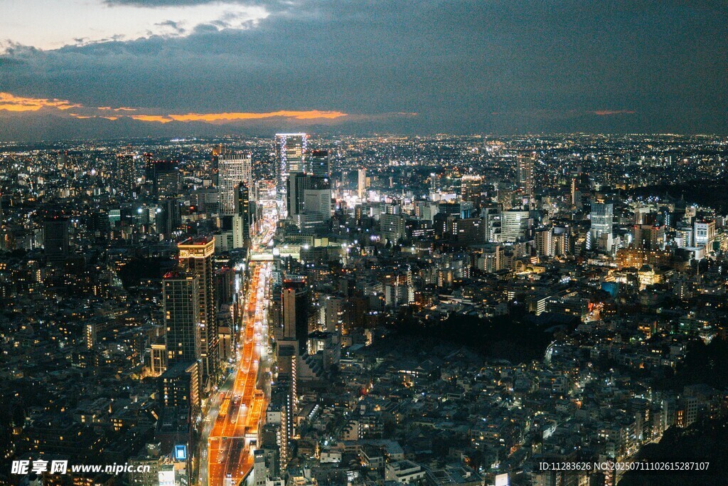 城市夜景俯瞰