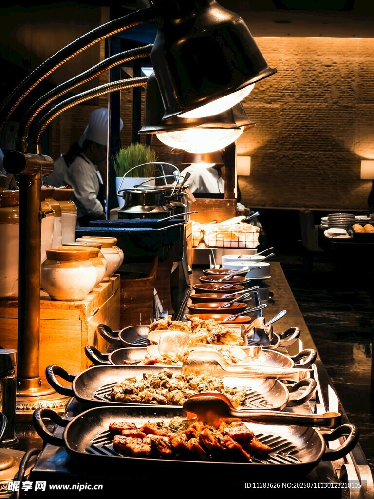 餐厅自助美食展示区