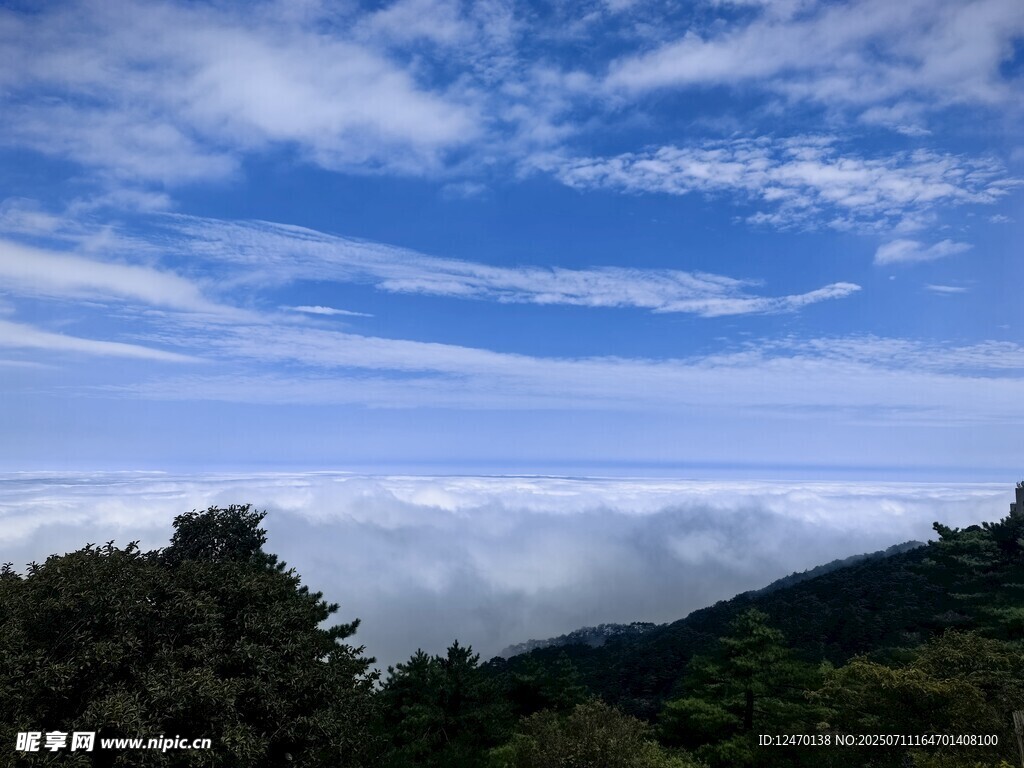 山间云海美景