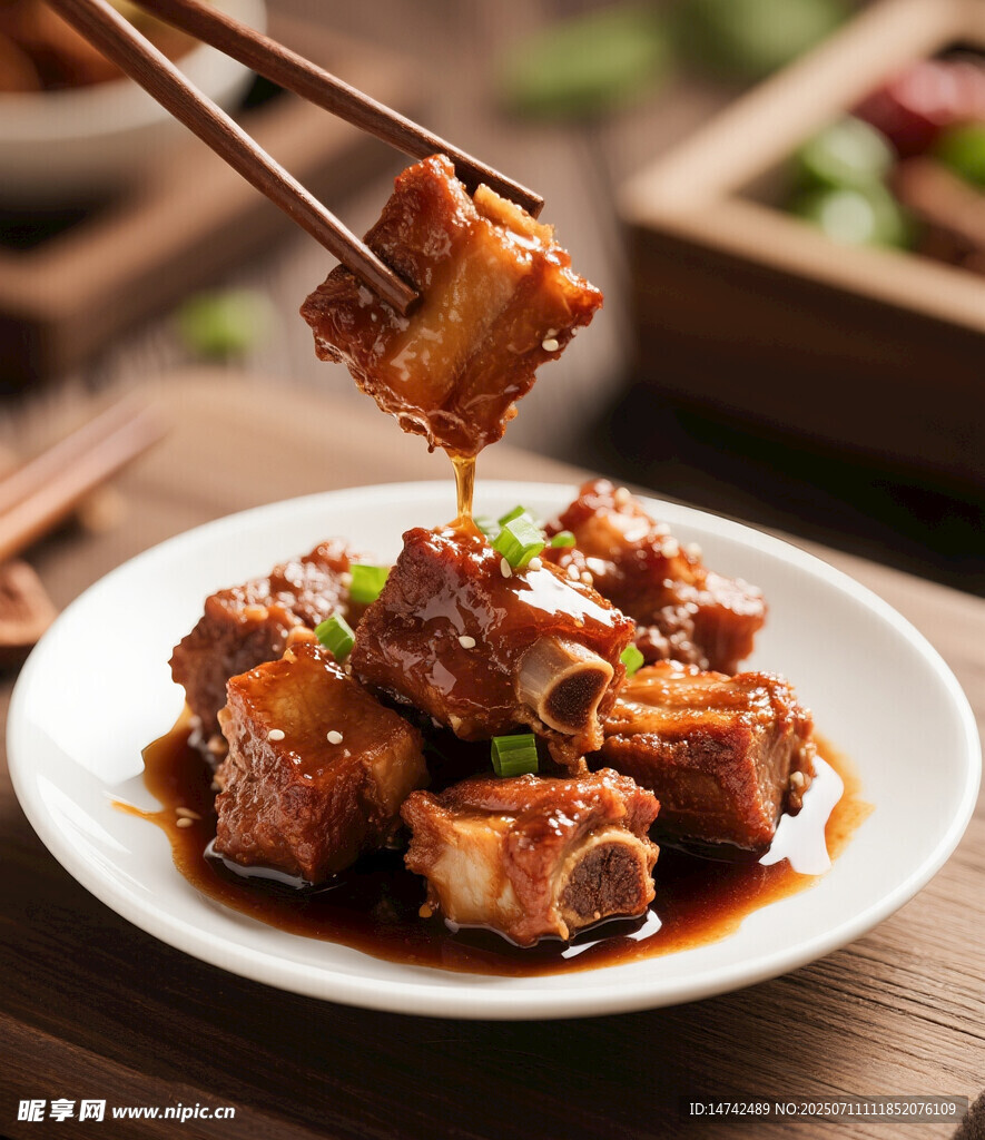 美味红烧排骨诱人瞬间
