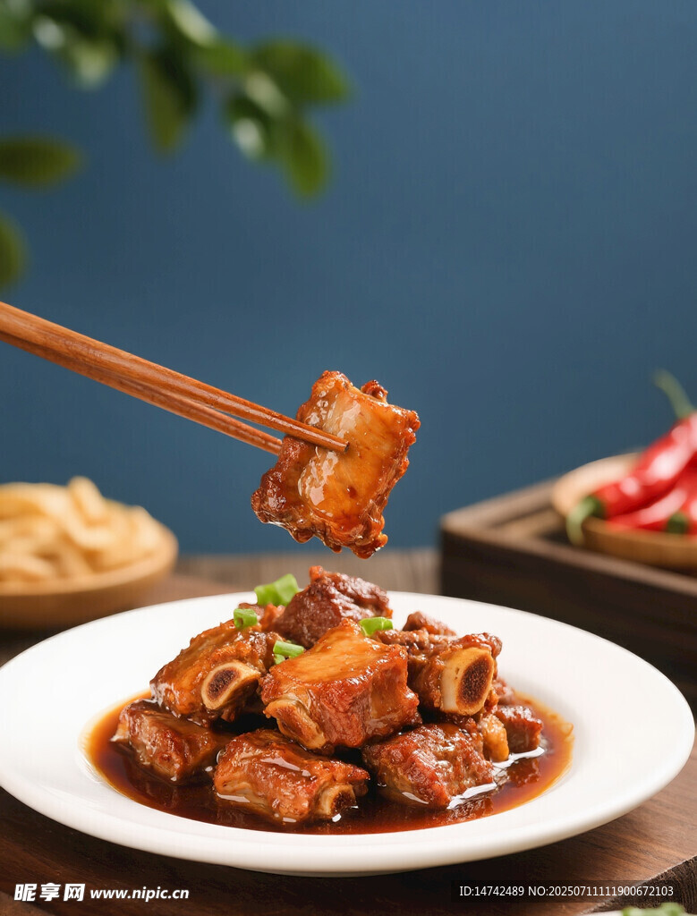 美味红烧排骨诱人瞬间